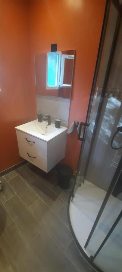 Les Theolats Holiday home *